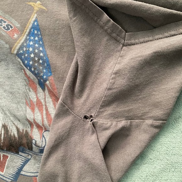 Veteran Shirt Crewneck Mens XL Gray Gildan American Flag POW Tee - Picture 10 of 10